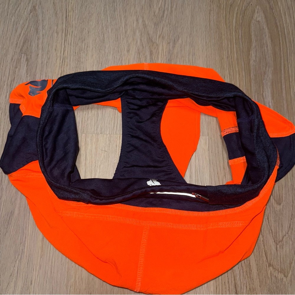 Run in Rabbit Orange & Blue Running Shorts - Size Large - Picture 4 of 7